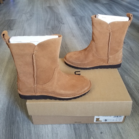 ugg alida bootie